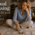 Sonja fragt die Karten nach Antworten